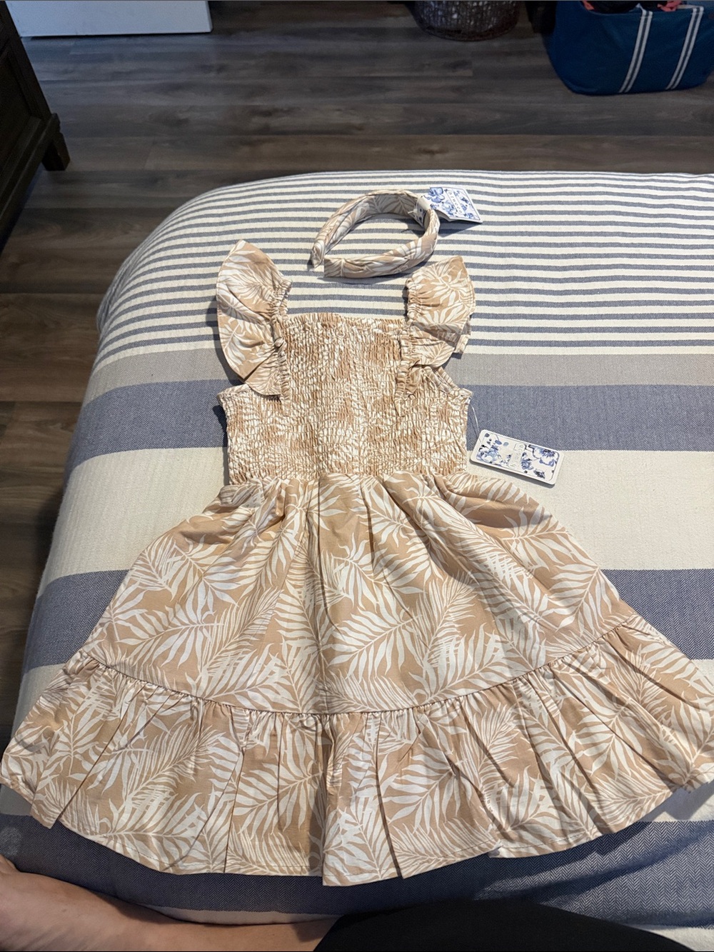 btween Cream and Tan Leaf-Print Ruffle Dress with Headband